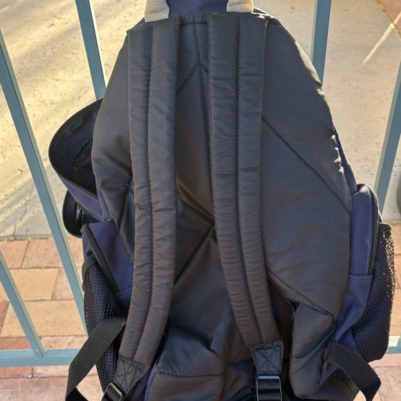 EASTSPORT Outdoor Company Large Backpack Navy Blue with Leather Accents - Picture 5 of 8